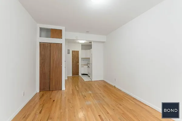 Rented by Bond New York | media 2