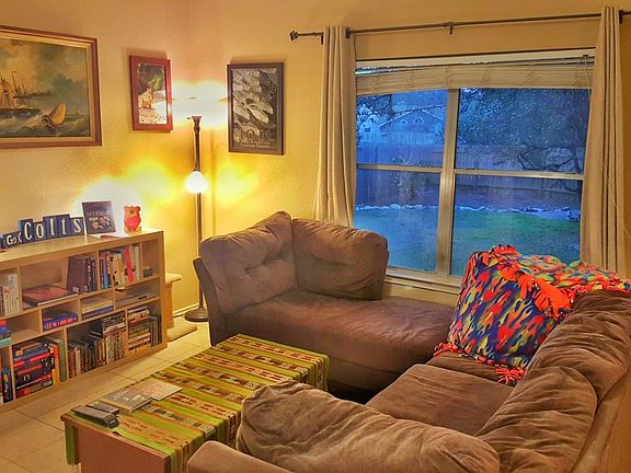 Living room with 12 foot ceilings
