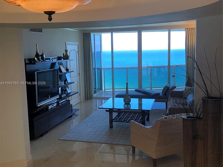 18911 Collins Ave #2904 — Photo 2