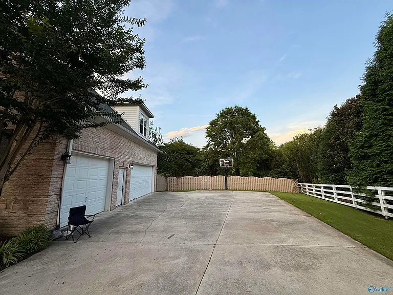 2704 Hampton Cove Way SE — Photo 44