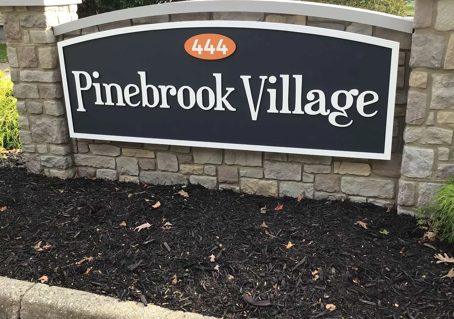 Pinebrook Village — Photo 1