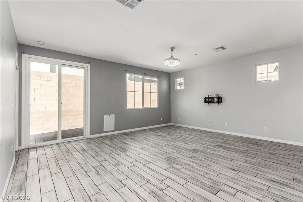 6106 Castle Gardens Ave, Las Vegas, NV - View 6