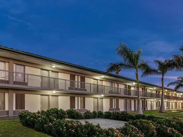 7150 N Tamiami Trl #S-611, Sarasota, FL 34243