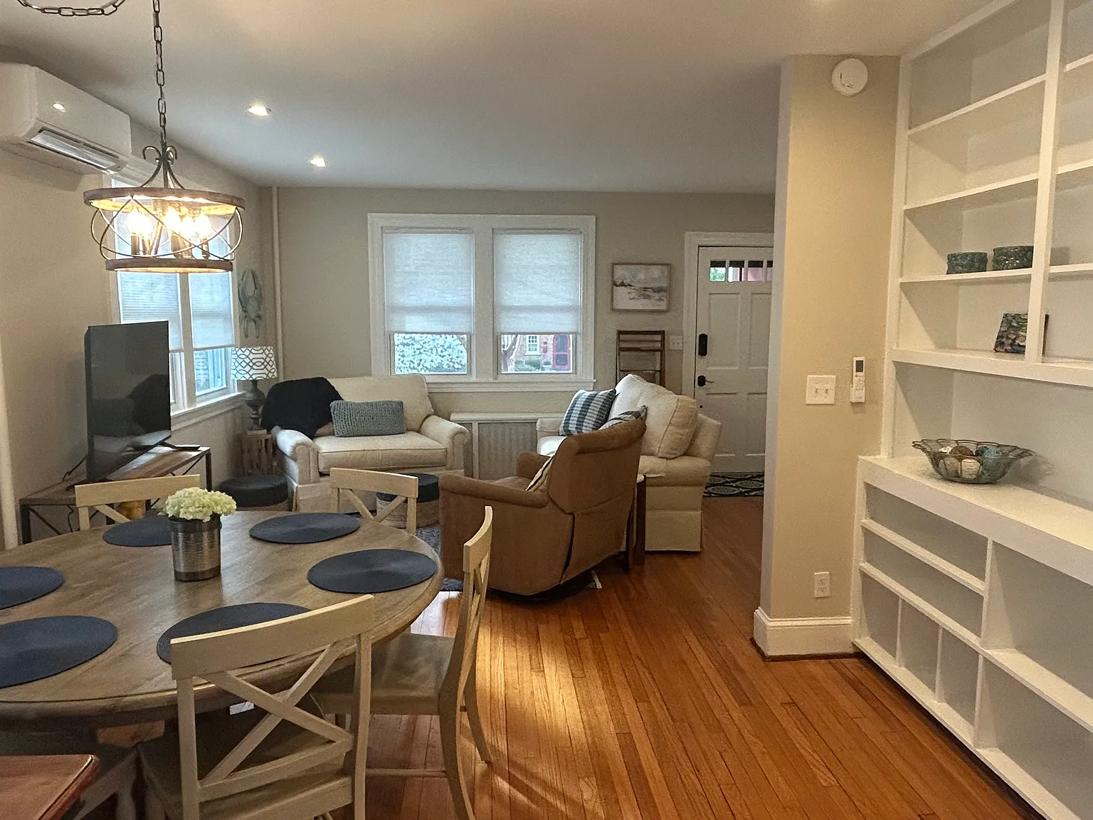 3 bed, 1200 sqft, $3,800 — Photo 4