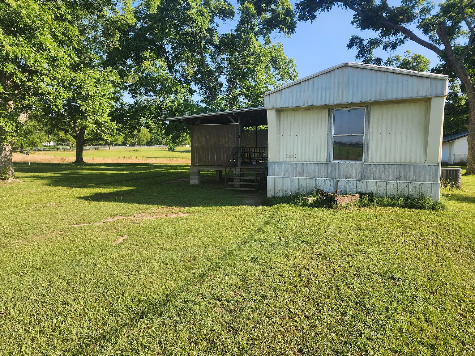 2 bed, 1188 sqft, $950 — Photo 2