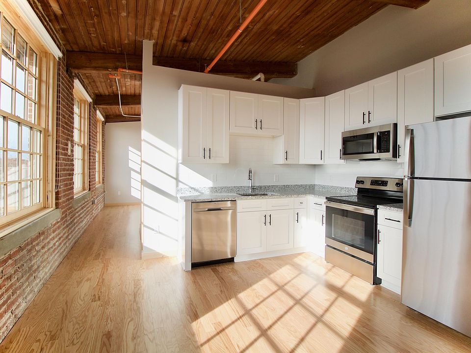 1st image of 1701 12th St #402