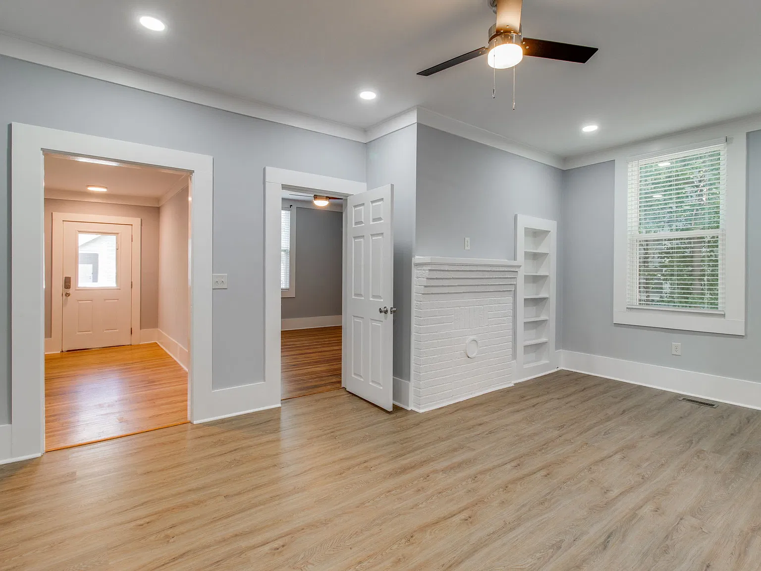 3 bed, 1430 sqft, $3,300 — Photo 4