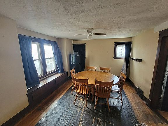 2nd image of 1109 W 12th St