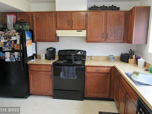 3rd image of 15257 Lodge Ter