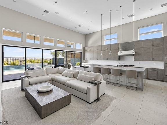 5th image of 5148 Stone View Dr