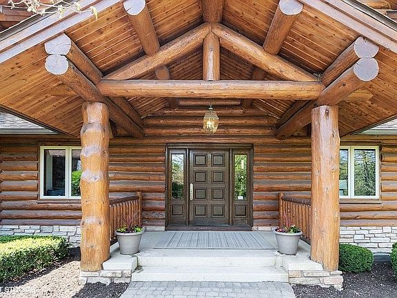 Magnificent Front Entrance!