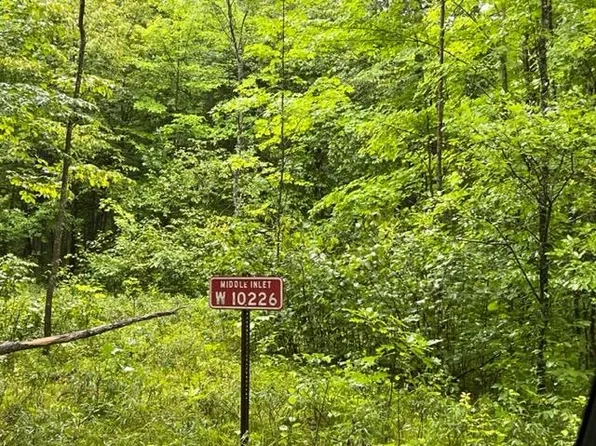 N10226 Deer Ln, Wausaukee, WI 54177