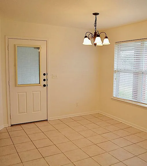 4902 Slate Ct — Photo 9