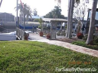 6341 Cottonwood Ln, Apollo Beach, FL 33572