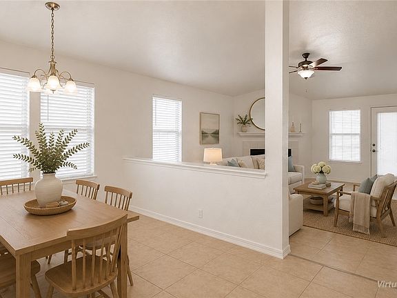 3rd image of 104 Evergreen Cir