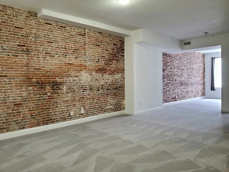 The Lofts at 2nd and LOMA — Photo 31