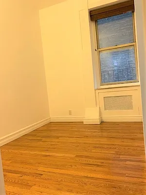 Rented by Dynamik Realty | media 34