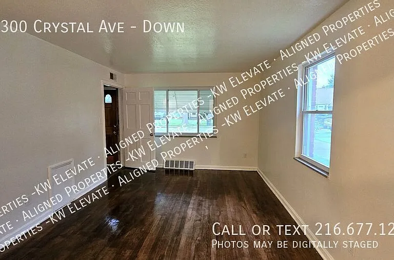 21300 Crystal Ave #DOWN — Photo 2