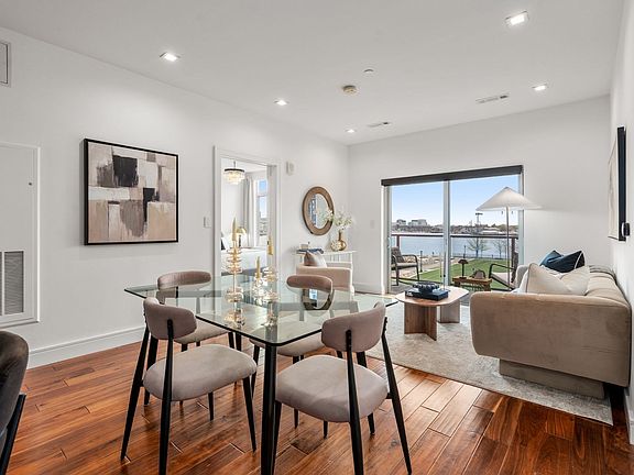 4th image of 99 Sumner St #321