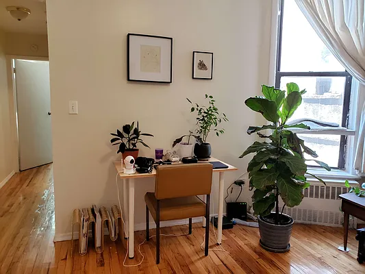 Rented by Signature Property Realty | media 14