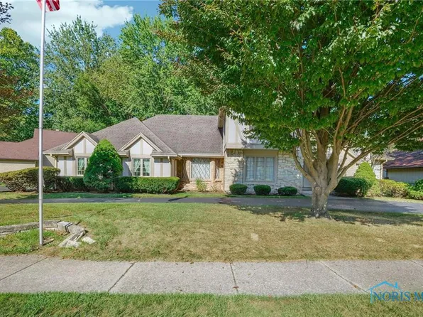 4440 Standing Timbers Ln, Toledo, OH 43623