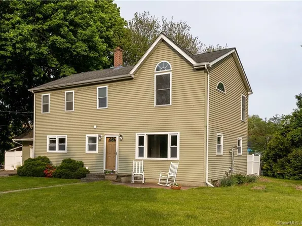 25 Sunrise Street, Norwich, CT 06360