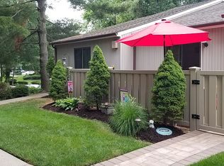 242 Birchwood Rd, Coram, NY 11727