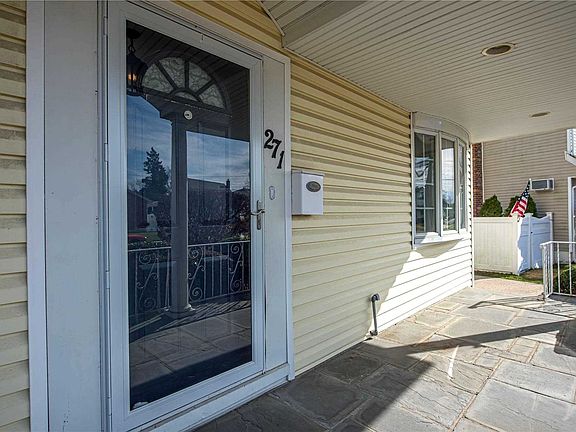 2nd image of 271 Knollwood Ln