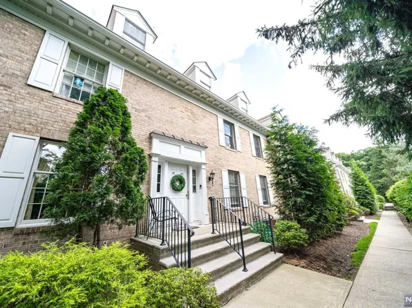 43B S Maple Ave #B, Park Ridge, NJ 07656