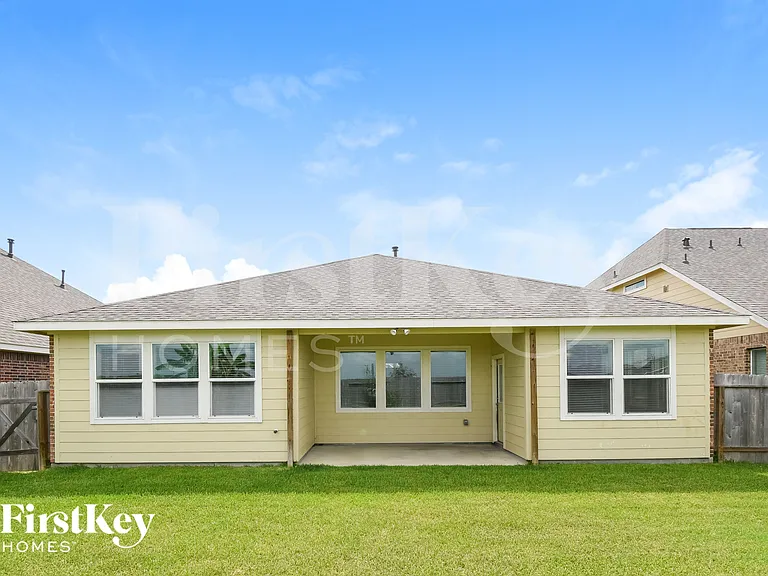 8423 Montego Bay Dr — Photo 15