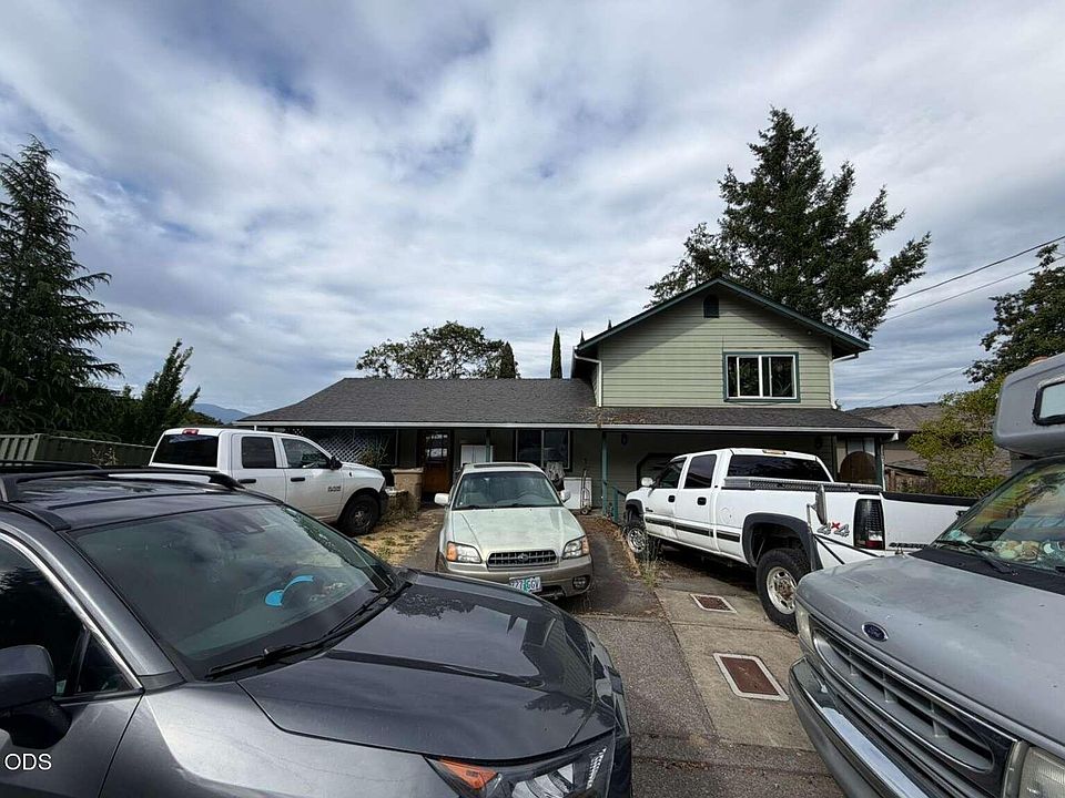 1st image of 1740 NE Beverly Dr