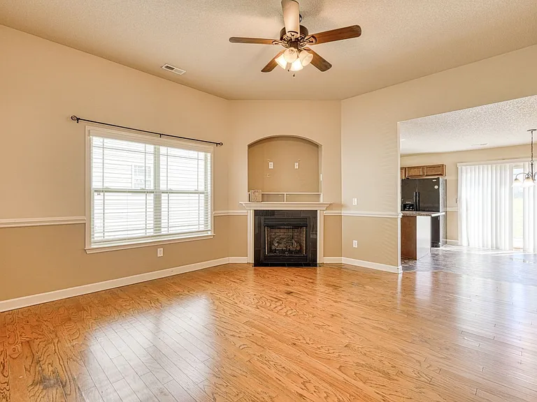 707 Bankston Dr — Photo 12