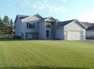5864 Rolling Ridge Rd, Saint Cloud, MN 56303