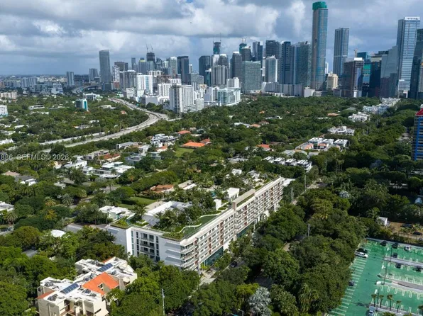2200 Brickell Ave, Miami, FL