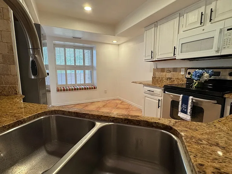 1112 Lake Willisara Cir #GE — Photo 9