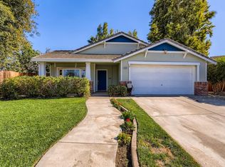 820 Green Dr, Dixon, CA 95620