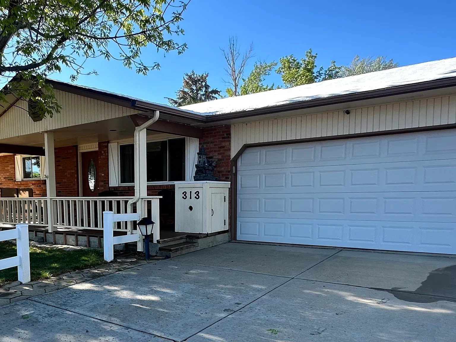 4 bed, 3291 sqft, $3,500 — Photo 2