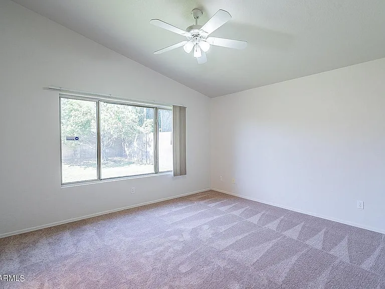 7035 W Phelps Rd — Photo 15