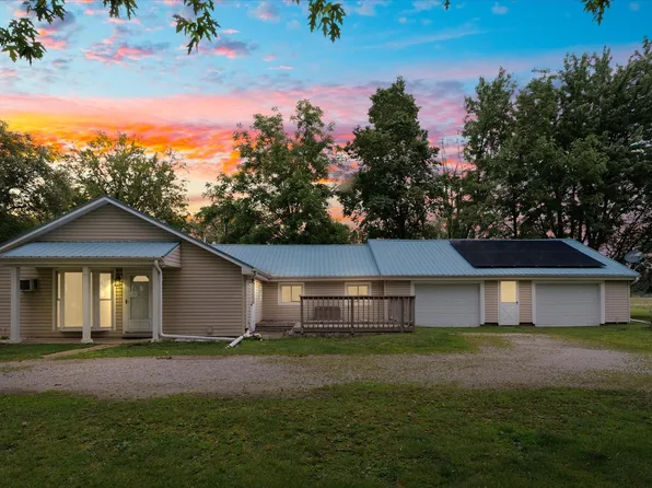 214 S Rising Rd, Champaign, IL 61822