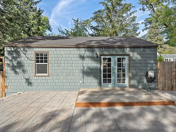 2nd image of 3231 W Trinity Cir