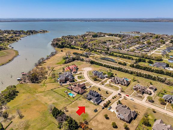 4th image of 217 Crystal Ct