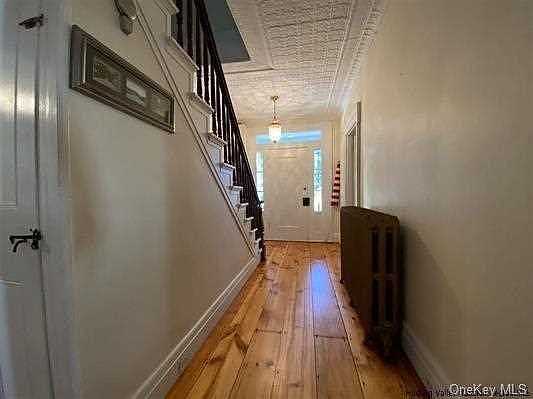 3rd image of 19 E Bridge St