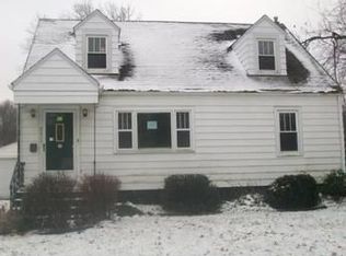 2417 Monmouth Ave, Fort Wayne, IN 46809