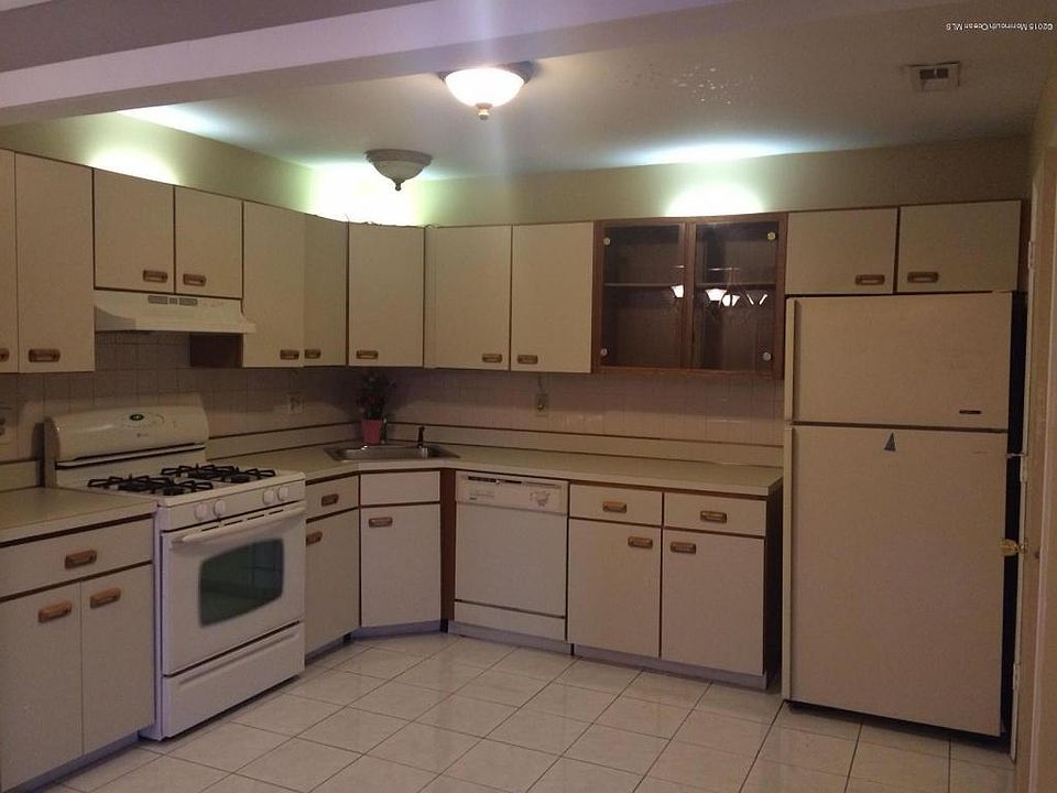 1st image of 720-6 Zlotkin Cir