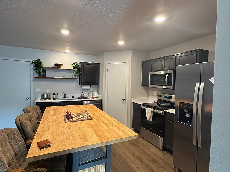 5229 E Liberty Ln #5228 — Photo 2
