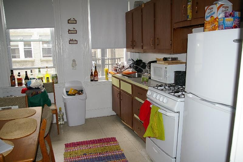 2nd image of 1626 Commonwealth Ave #E17