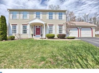 317 W Morlatton Rd, Douglassville, PA 19518