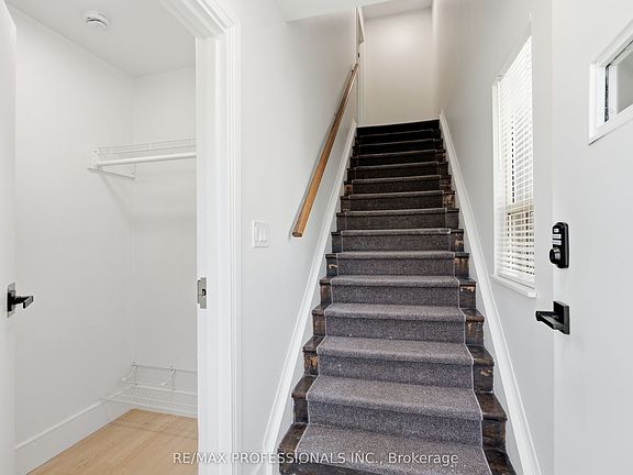 3rd image of 105 Cavell Ave