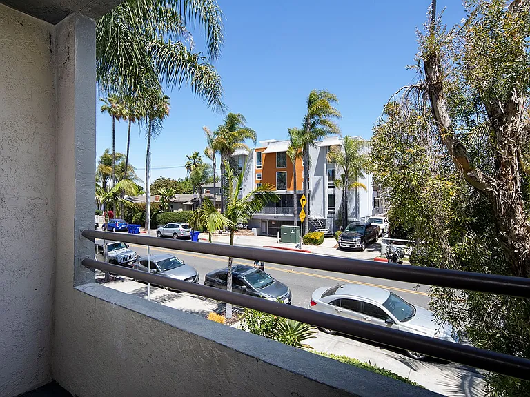 Mission Pacific Apartments — Photo 43