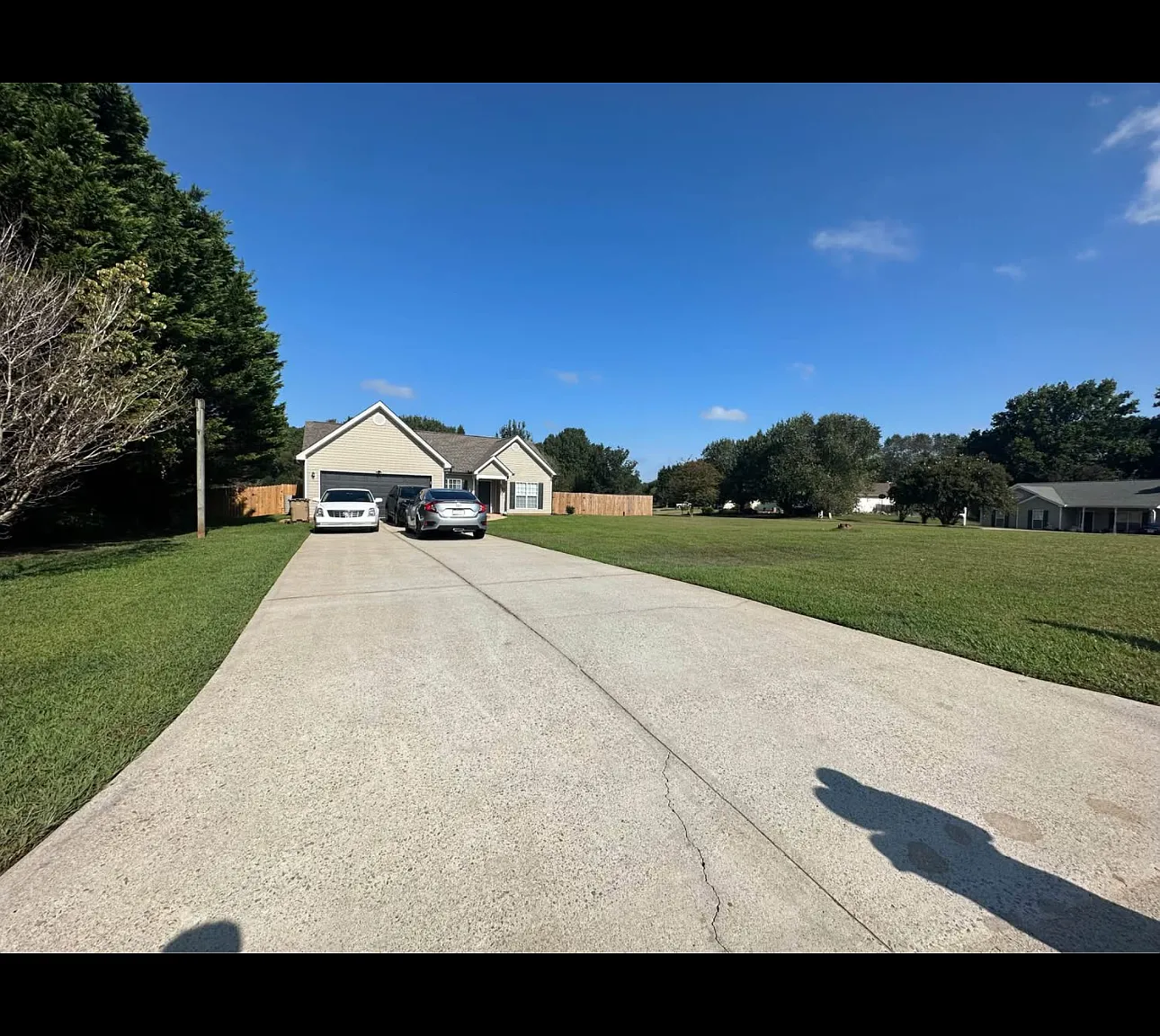 3 bed, 1458 sqft, $2,200 — Photo 1